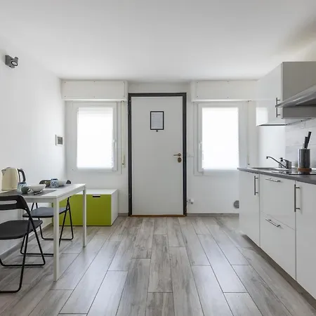 Station Apartment Pisa Exterior photo